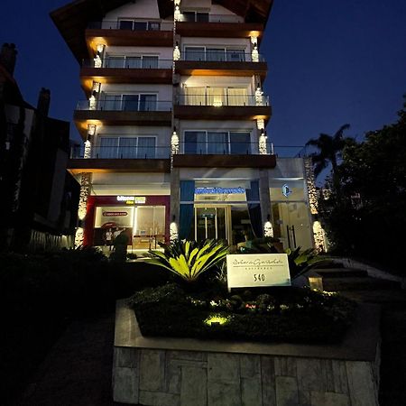 Apartamento Espetacular, 2 Suites, A 30M Da Rua Coberta Gramado Luaran gambar