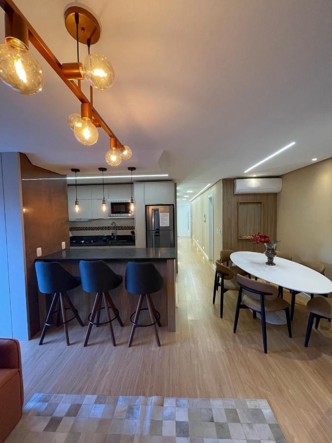 Apartamento Espetacular, 2 Suites, A 30M Da Rua Coberta Gramado Luaran gambar