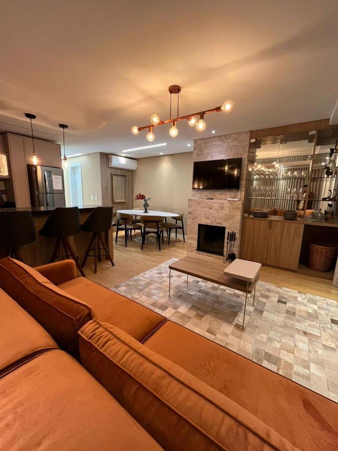 Apartamento Espetacular, 2 Suites, A 30M Da Rua Coberta Gramado Luaran gambar