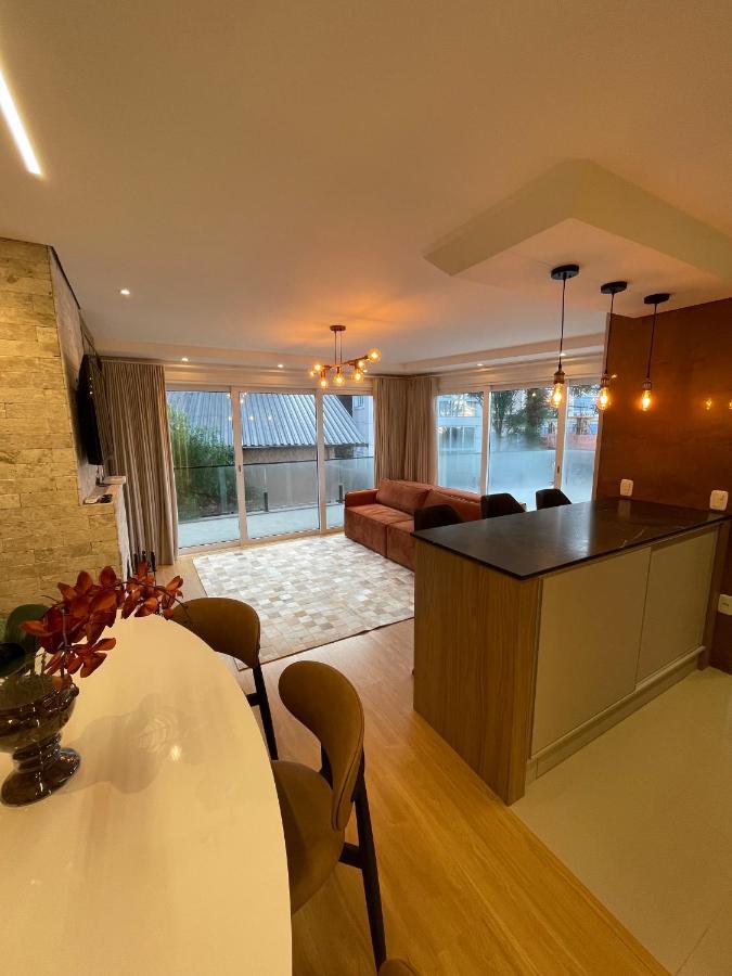 Apartamento Espetacular, 2 Suites, A 30M Da Rua Coberta Gramado Luaran gambar