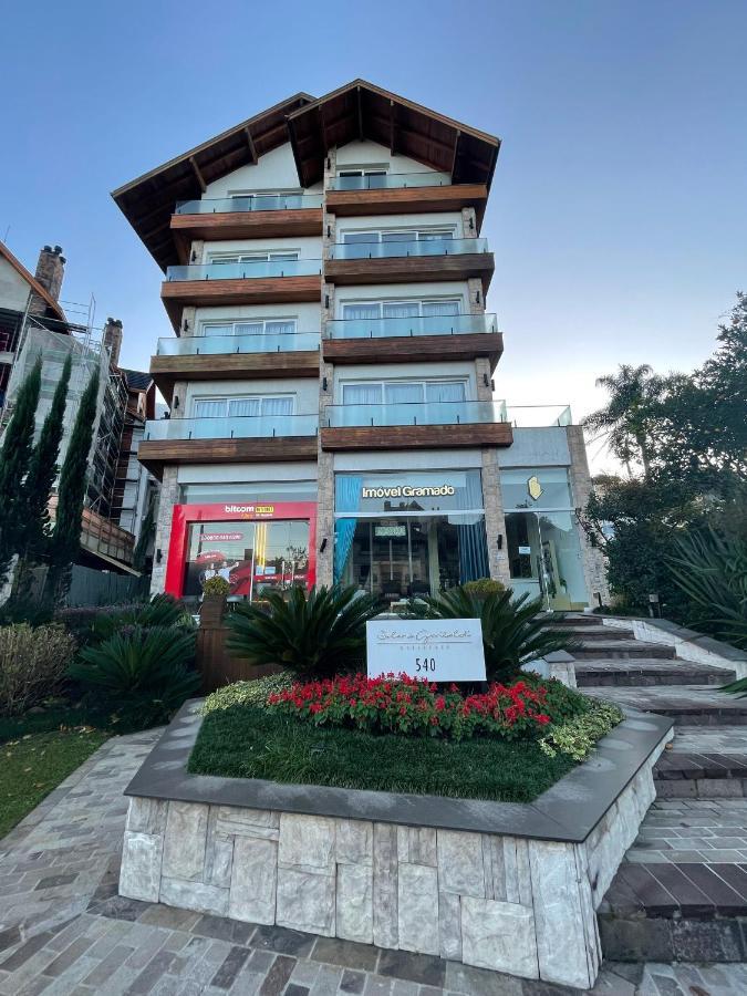 Apartamento Espetacular, 2 Suites, A 30M Da Rua Coberta Gramado Luaran gambar