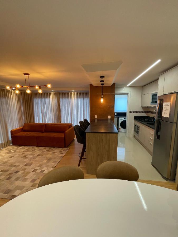 Apartamento Espetacular, 2 Suites, A 30M Da Rua Coberta Gramado Luaran gambar
