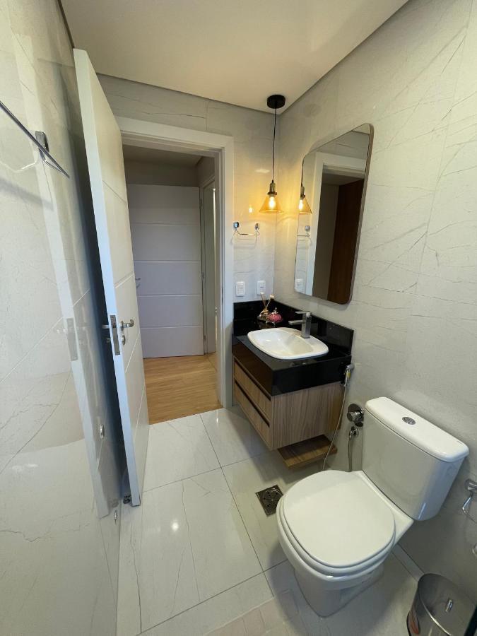 Apartamento Espetacular, 2 Suites, A 30M Da Rua Coberta Gramado Luaran gambar
